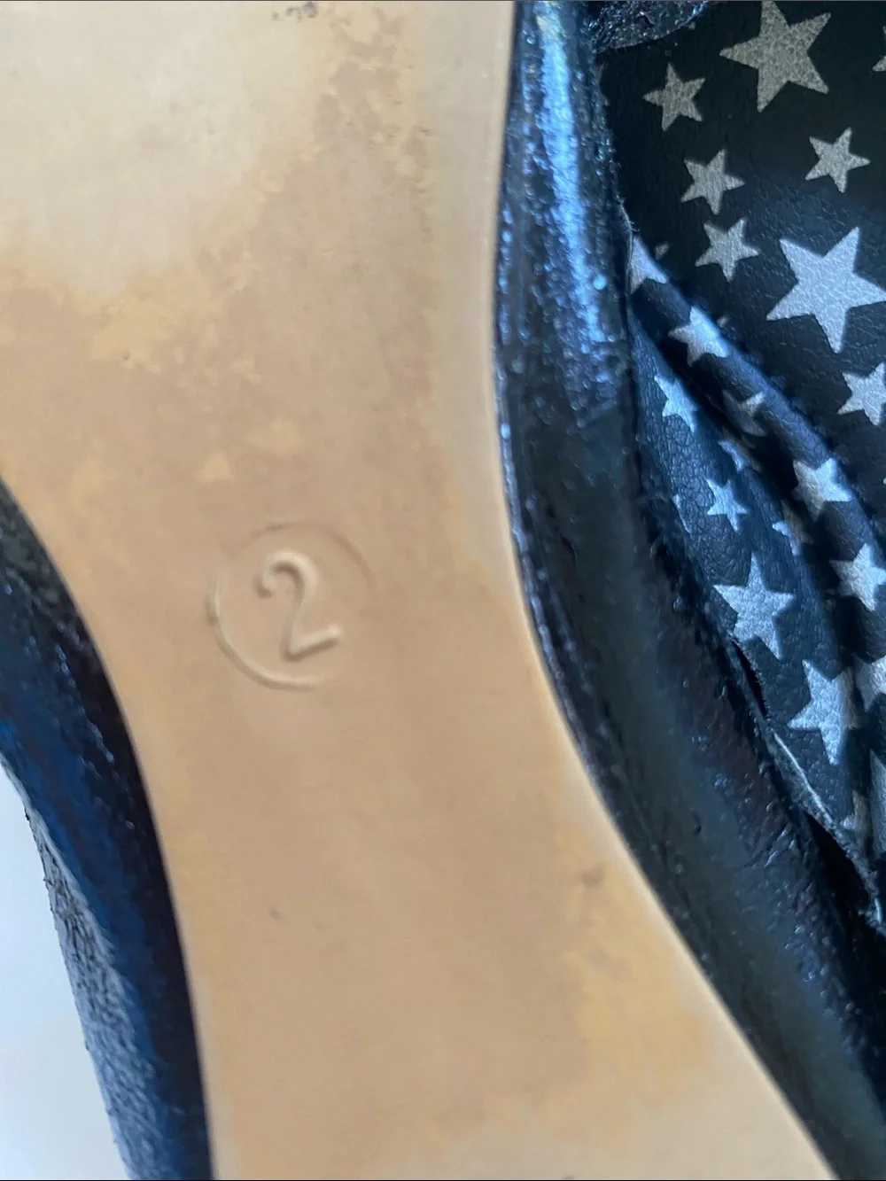Tucker + Tate shiny Black slip On Ballet Flats for girls Sz 2 scalloped edge